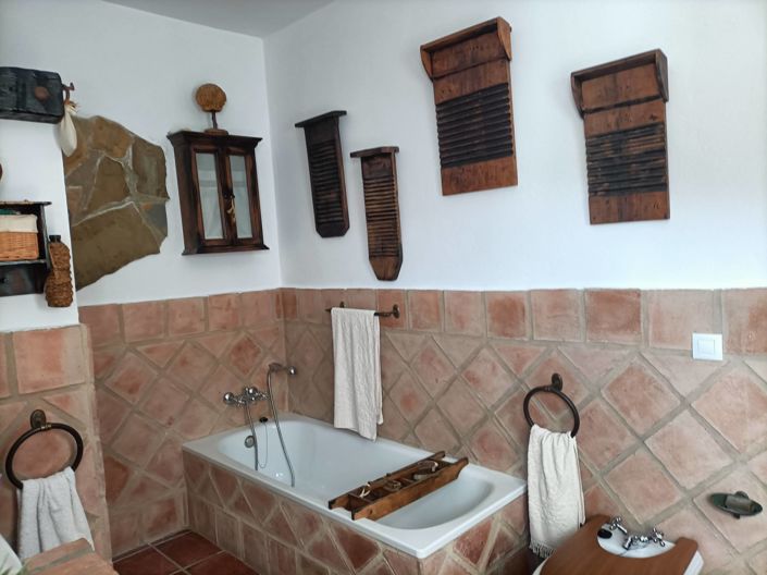 Image No.14-4 Bed Village House for sale