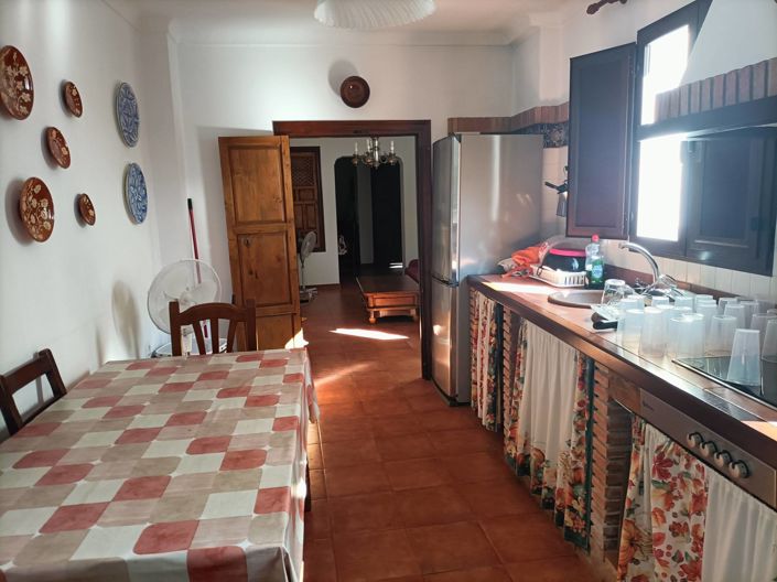 Image No.14-5 Bed Townhouse for sale