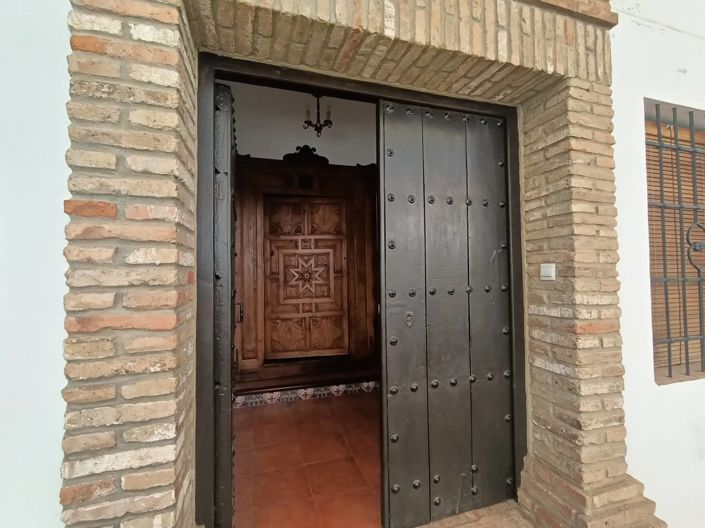 Image No.4-5 Bed Townhouse for sale