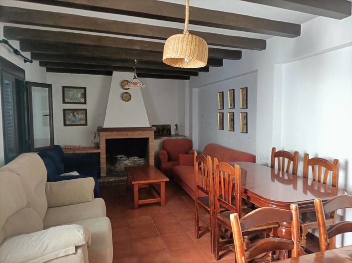 Image No.7-5 Bed Townhouse for sale