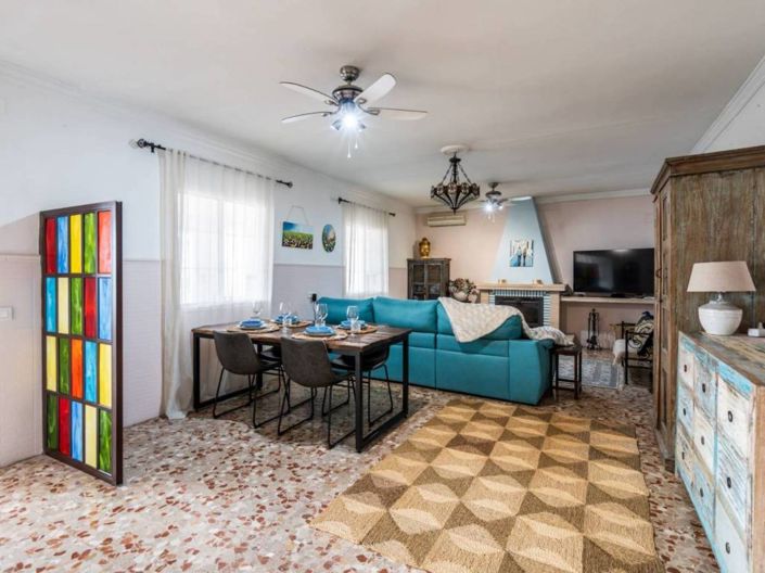 Image No.20-4 Bed Property for sale