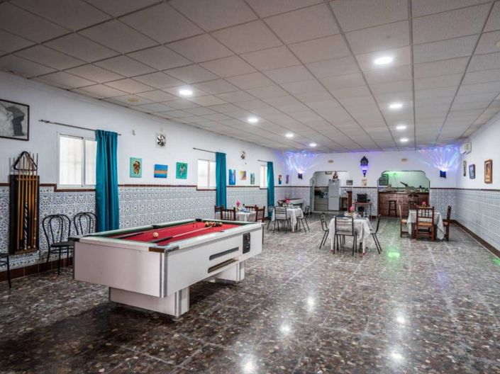 Image No.32-4 Bed Property for sale