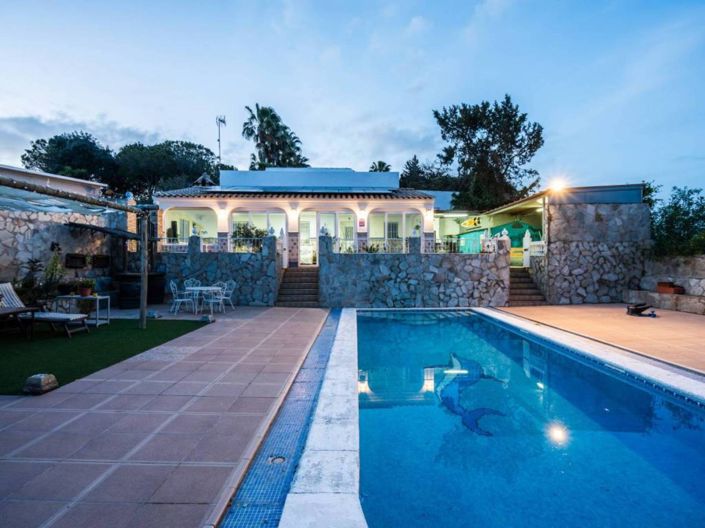 Image No.34-4 Bed Property for sale