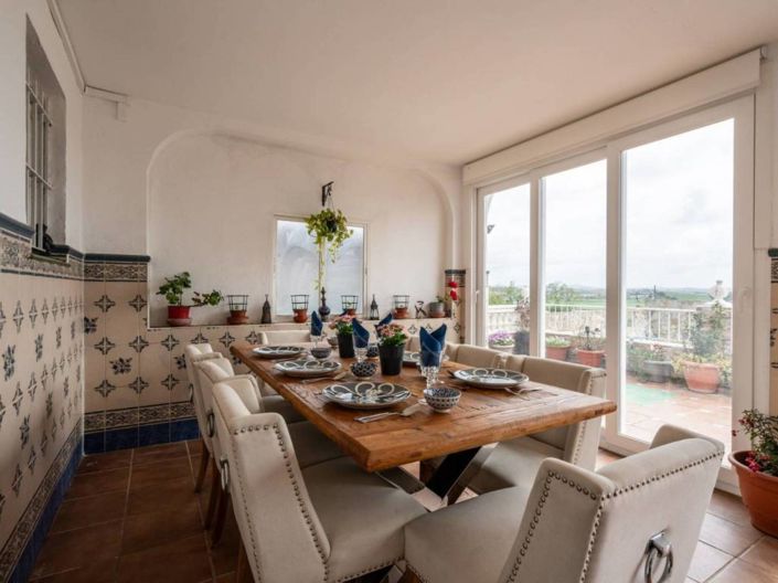 Image No.9-4 Bed Property for sale