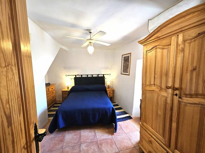 Image No.12-3 Bed Village House for sale