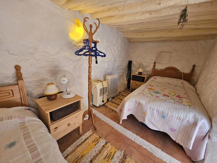 Image No.22-3 Bed Village House for sale