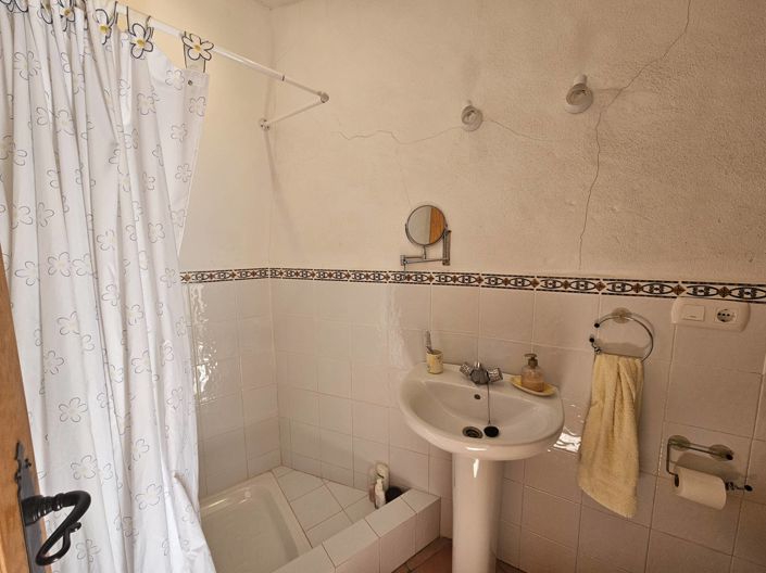 Image No.31-3 Bed Village House for sale