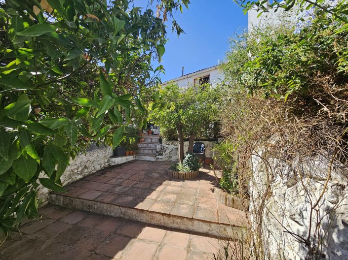 Image No.7-3 Bed Village House for sale