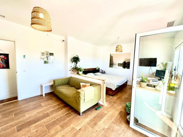 Image No.31-5 Bed Townhouse for sale