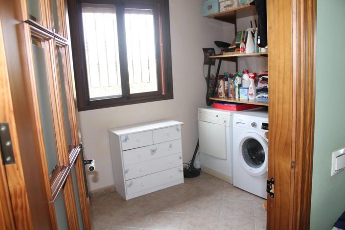 Image No.17-4 Bed Villa for sale