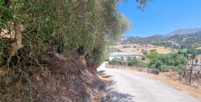 Image No.27-6 Bed Property for sale