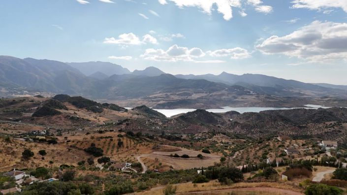 Image No.6-4 Bed Country House for sale