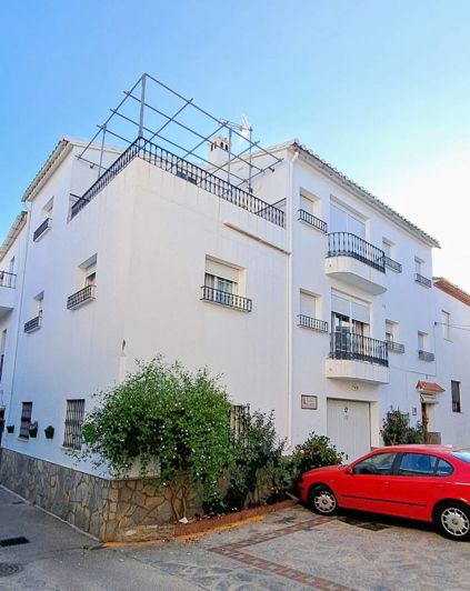 Image No.1-4 Bed Villa for sale