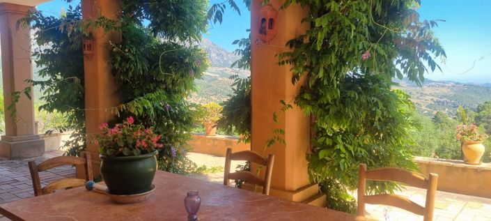 Image No.7-5 Bed Property for sale