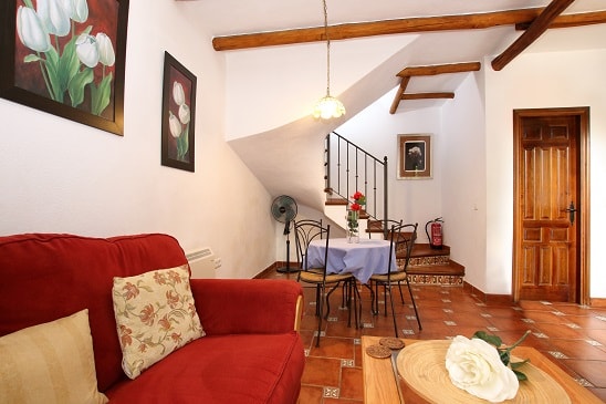 Image No.25-17 Bed Property for sale