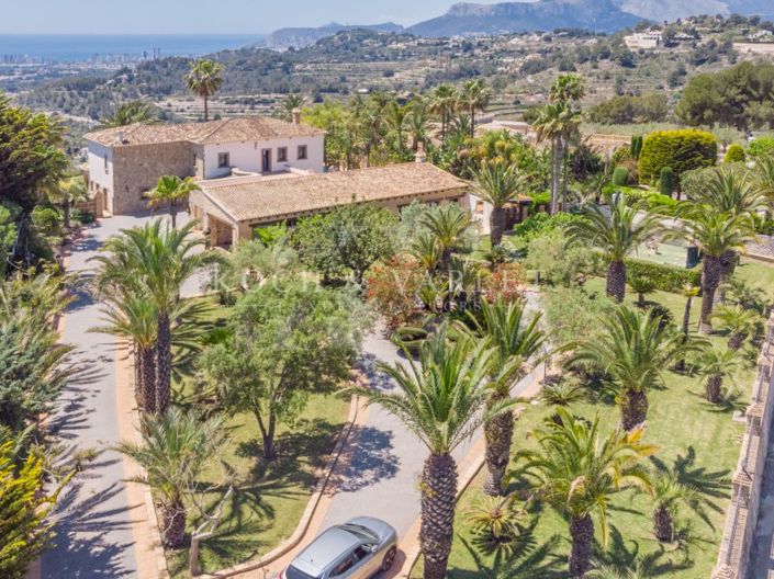 Image No.101-5 Bed Villa for sale