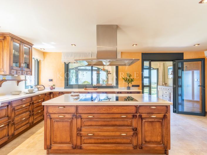 Image No.18-5 Bed Villa for sale