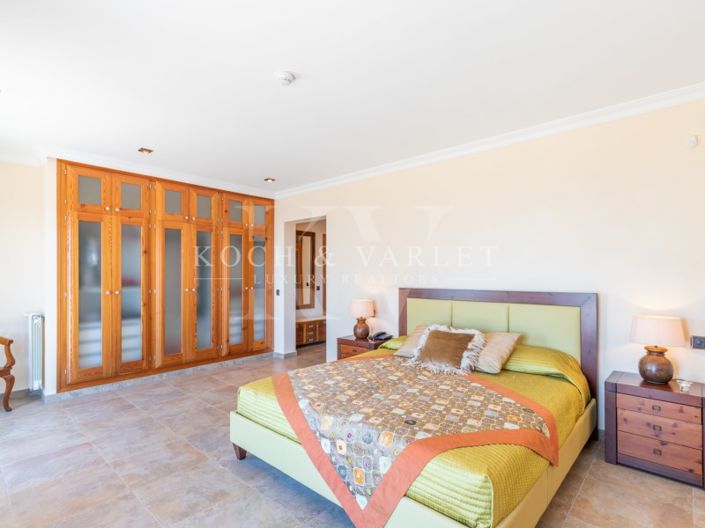 Image No.34-5 Bed Villa for sale