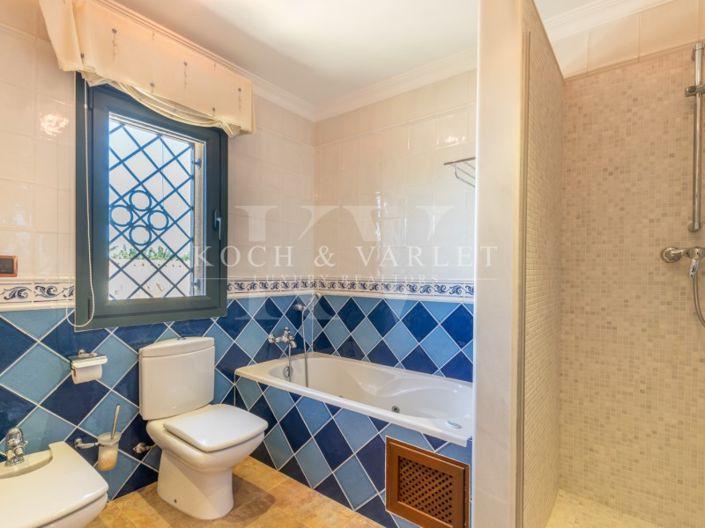 Image No.46-5 Bed Villa for sale