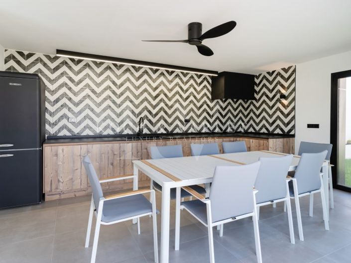 Image No.47-3 Bed Villa for sale