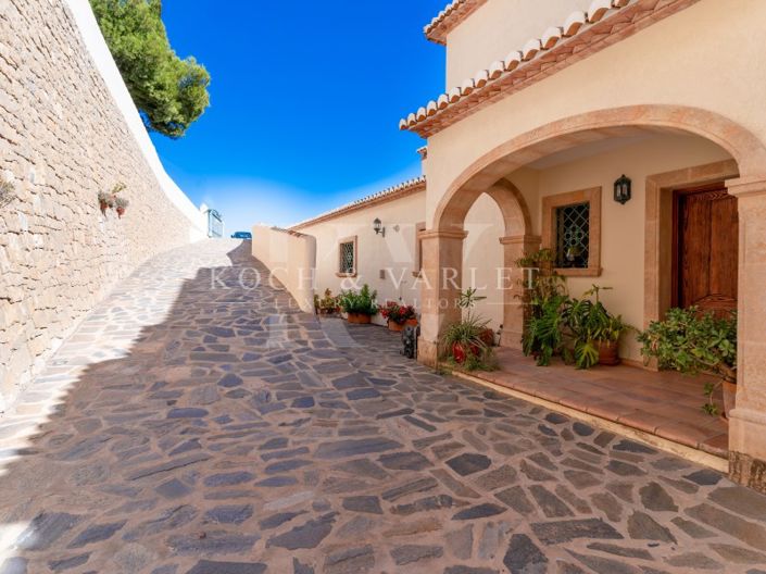 Image No.9-5 Bed Villa for sale