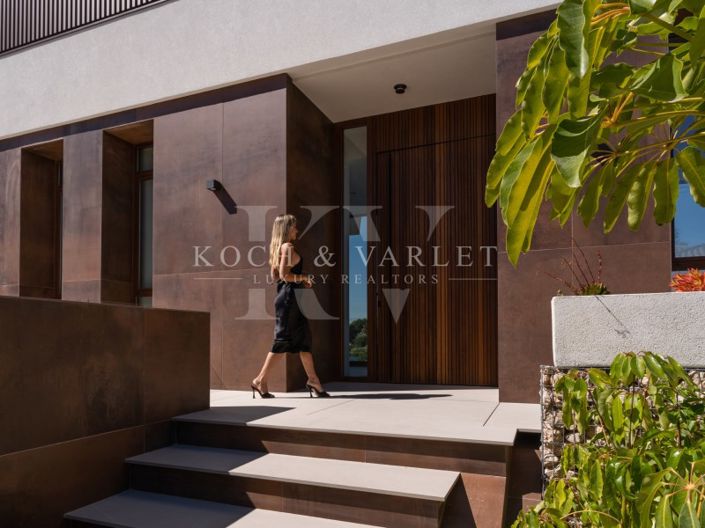 Image No.9-4 Bed Villa for sale