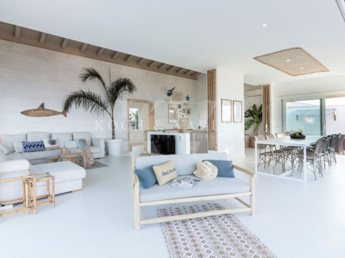 Image No.10-5 Bed Villa for sale