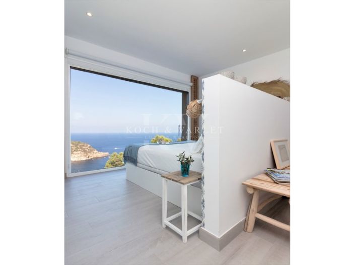 Image No.28-5 Bed Villa for sale