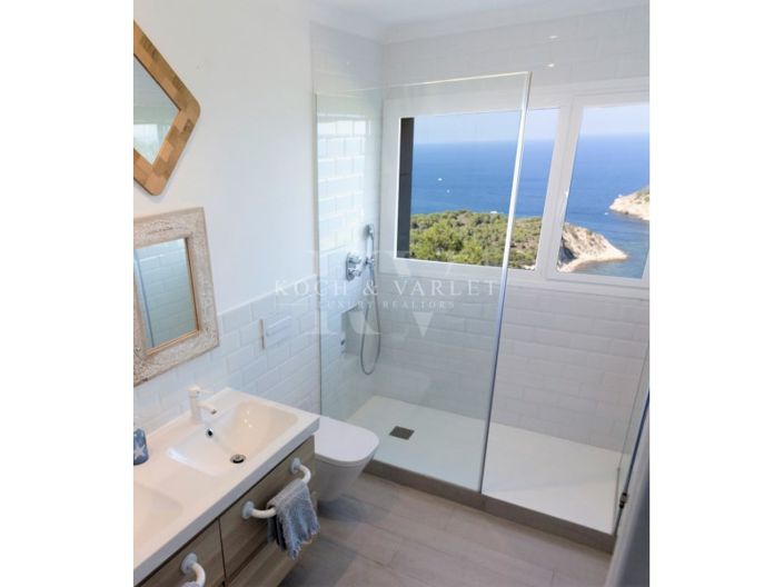 Image No.45-5 Bed Villa for sale