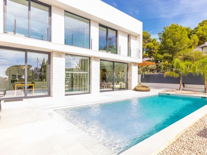 Image No.4-4 Bed Villa for sale