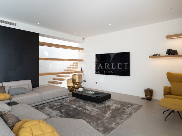 Image No.14-5 Bed Villa for sale