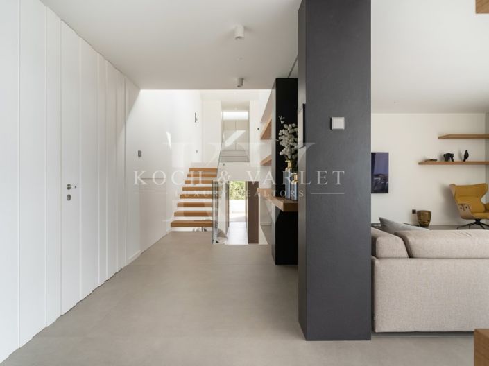 Image No.30-5 Bed Villa for sale