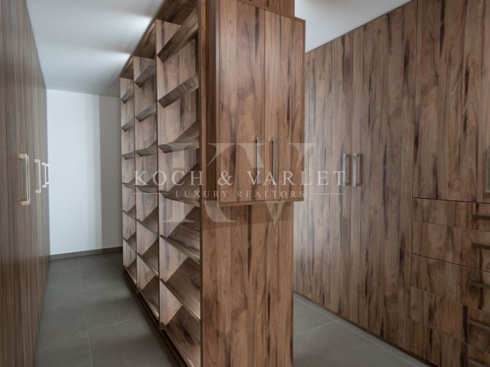 Image No.42-5 Bed Villa for sale