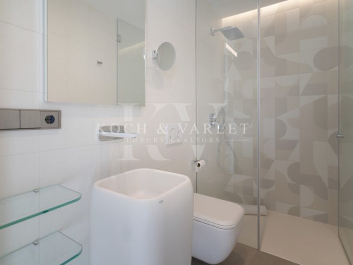 Image No.46-5 Bed Villa for sale