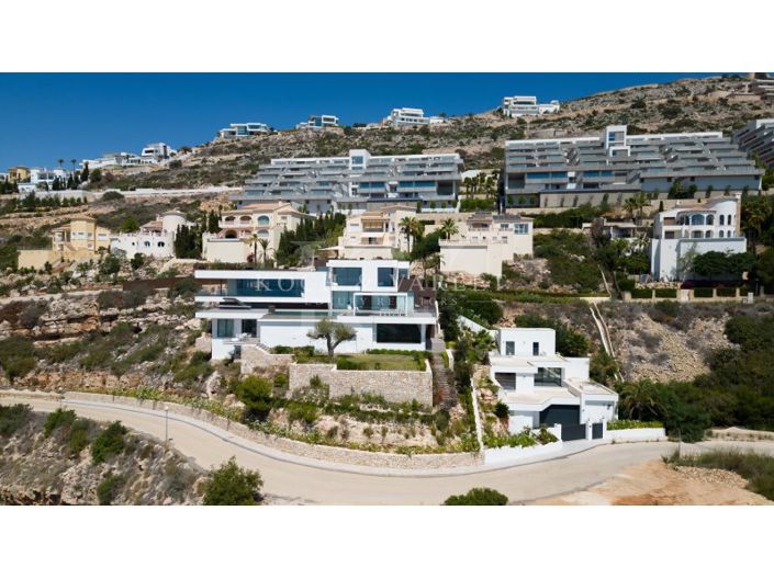 Image No.60-5 Bed Villa for sale