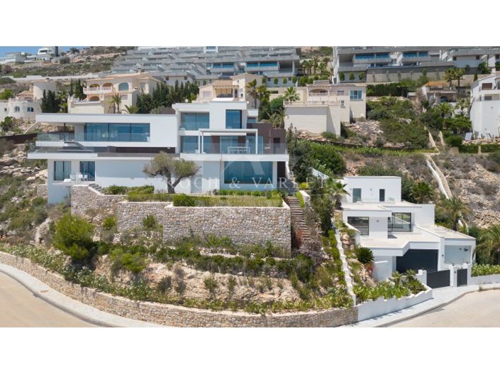 Image No.9-5 Bed Villa for sale