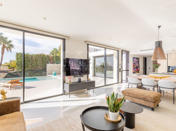 Image No.6-3 Bed Villa for sale