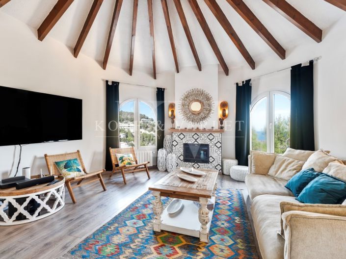 Image No.3-4 Bed Villa for sale