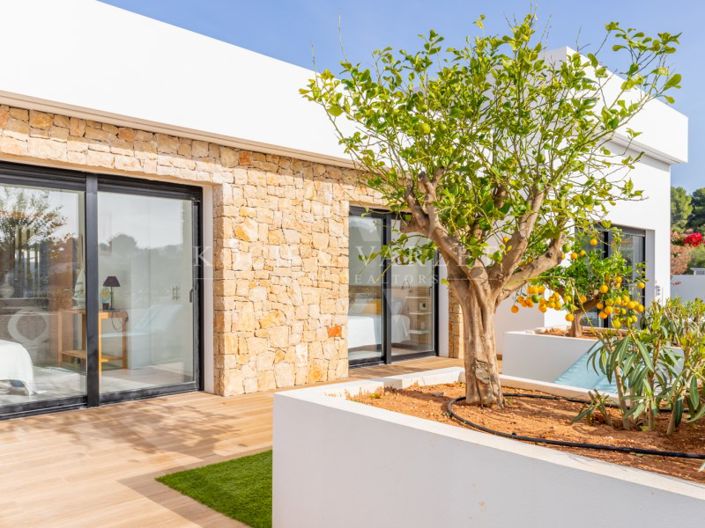 Image No.23-7 Bed Villa for sale