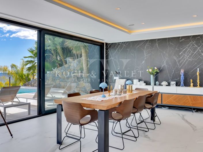 Image No.10-5 Bed Villa for sale