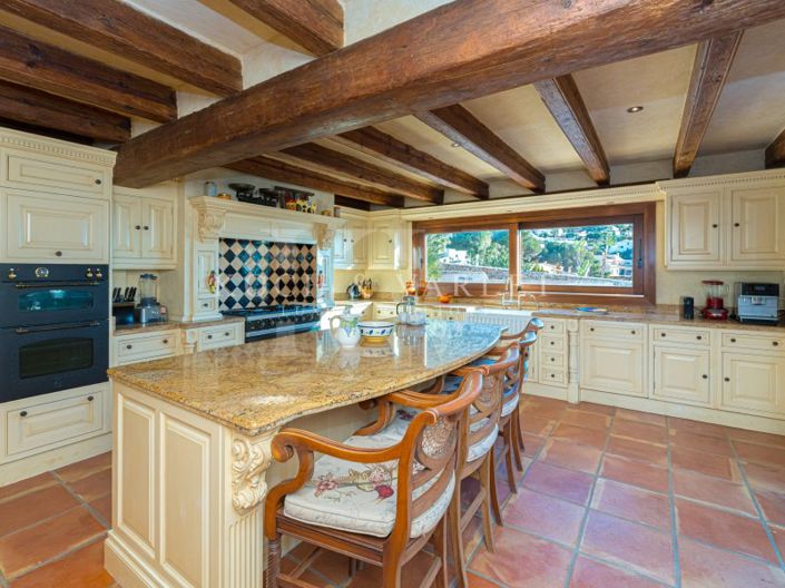 Image No.10-5 Bed Villa for sale