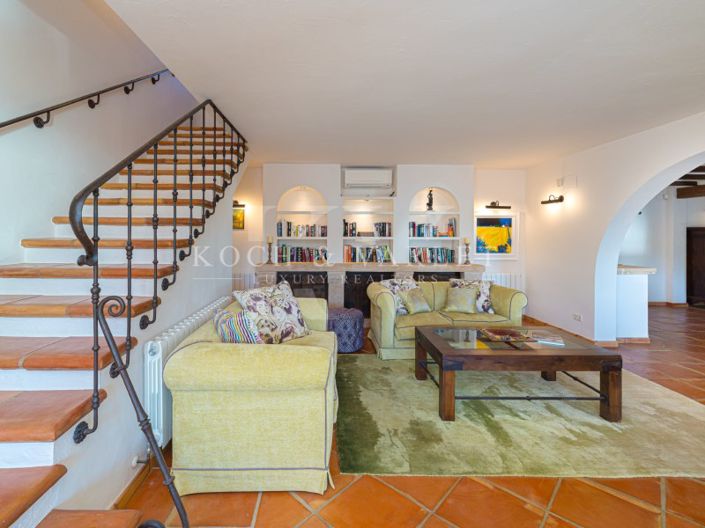 Image No.26-5 Bed Villa for sale