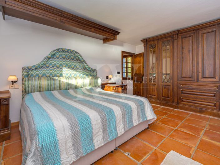 Image No.28-5 Bed Villa for sale