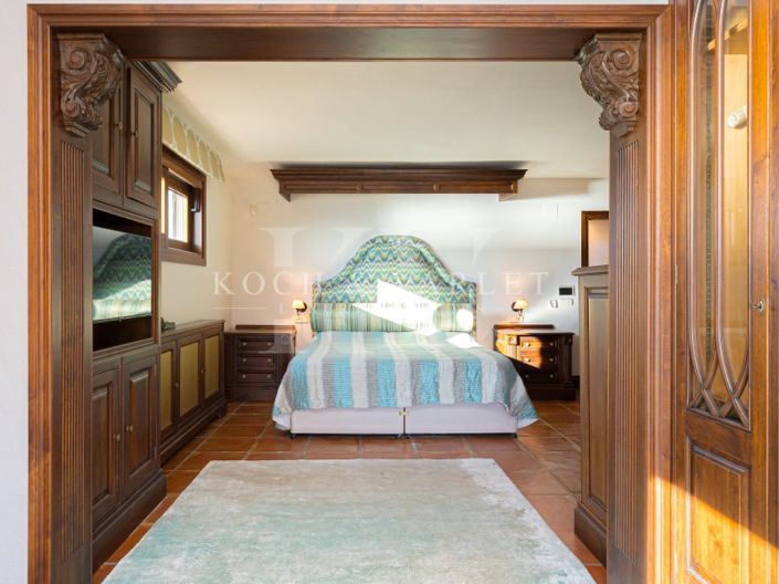 Image No.29-5 Bed Villa for sale