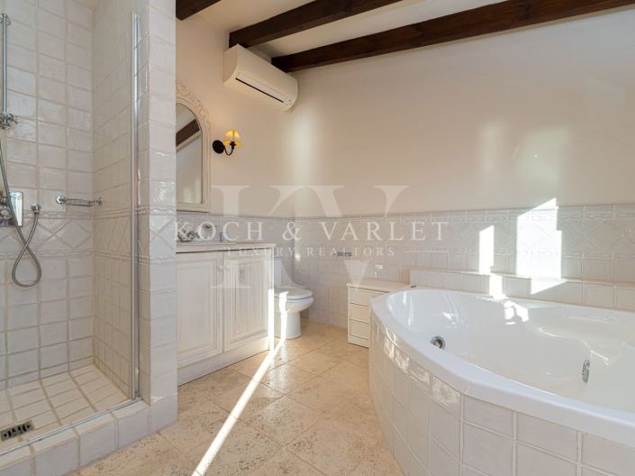 Image No.38-5 Bed Villa for sale