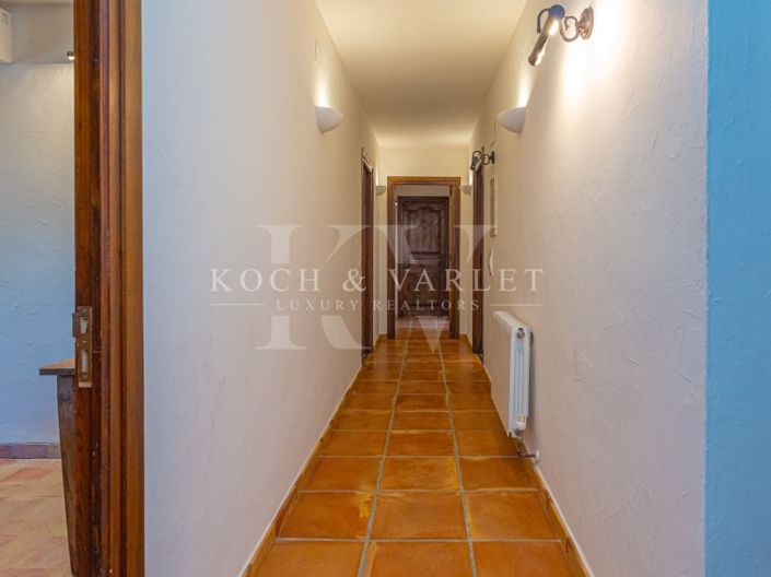 Image No.44-5 Bed Villa for sale