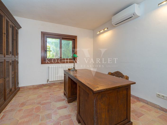 Image No.45-5 Bed Villa for sale