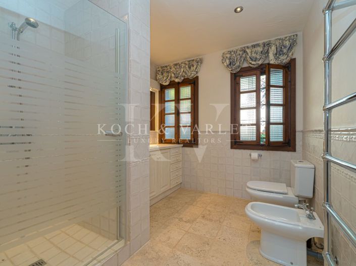 Image No.49-5 Bed Villa for sale