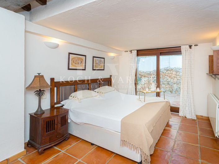 Image No.56-5 Bed Villa for sale