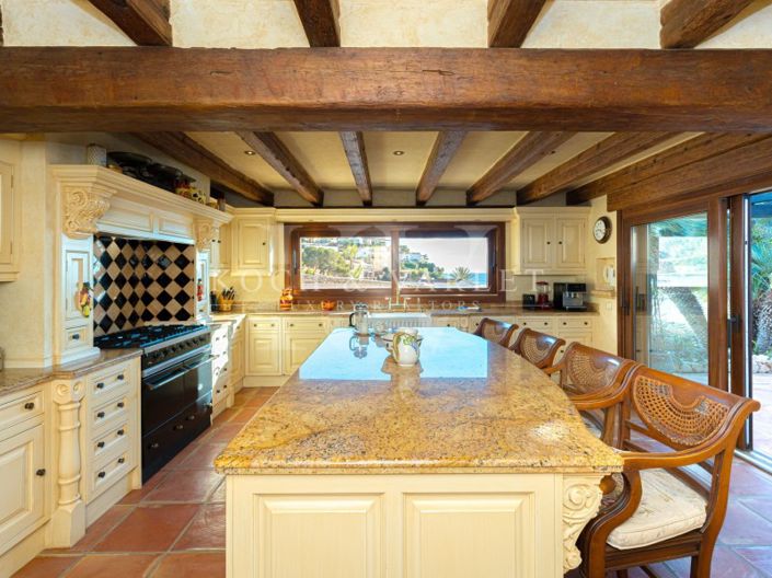 Image No.7-5 Bed Villa for sale